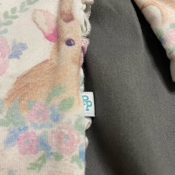 Posh Peanut baby girl pajamas bundle 6-9 Months
leopard bunny floral - Picture 4 of 13